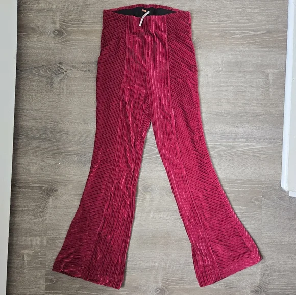 Free People Red Crimson Holiday Velvet Retro Flare Pants - Size Xs - Picture 5 of 6